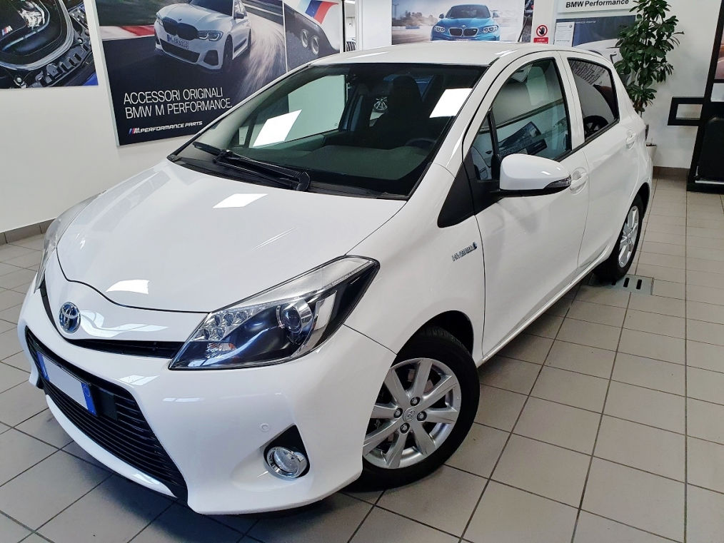 Toyota Yaris Hybrid